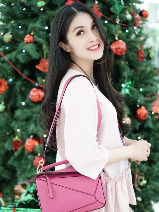 [Bintang] Sandra Dewi