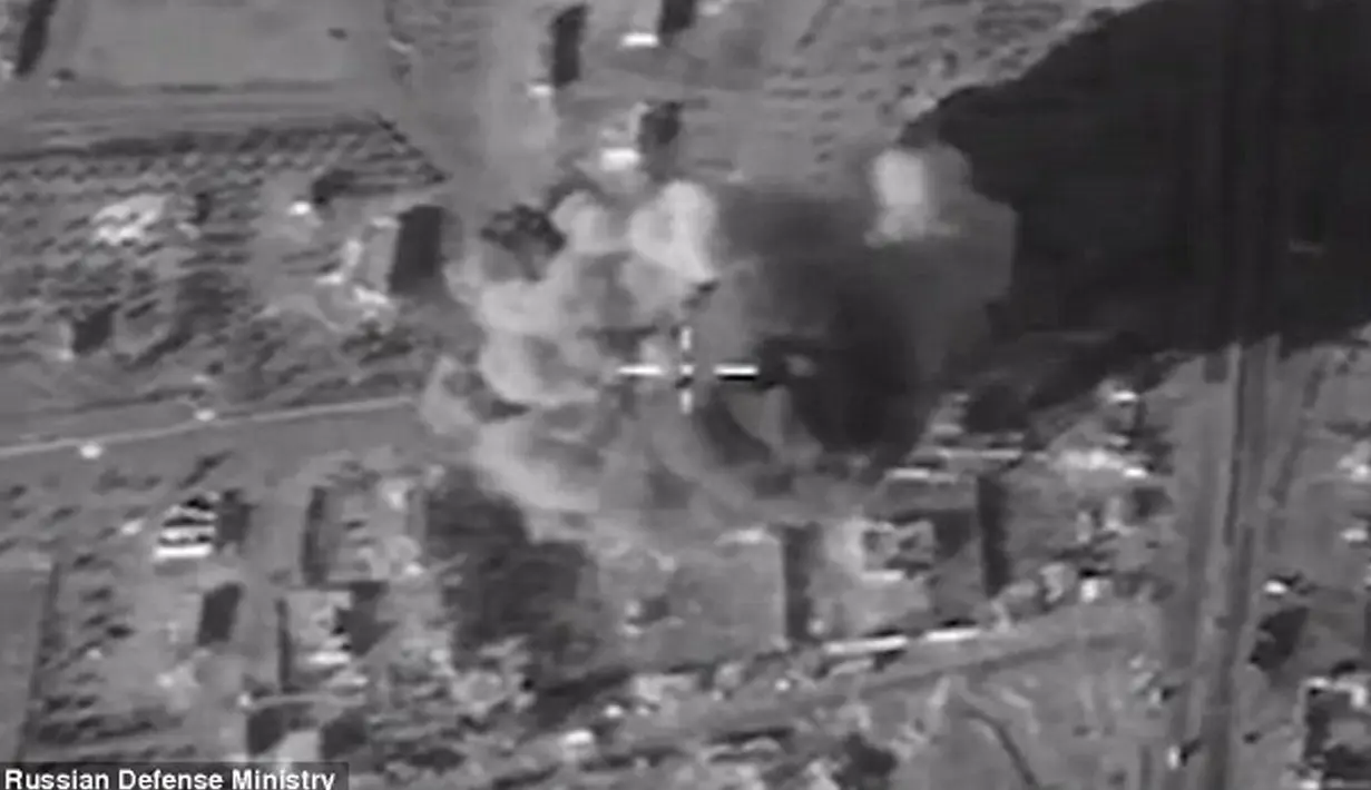 Lokasi target yang hancur akibat tembakan rudal dari Militer Rusia. Rudal tersebut dapat melakukan jelajah jarak hingga 1.500 mil. (Dailymail.co.uk)