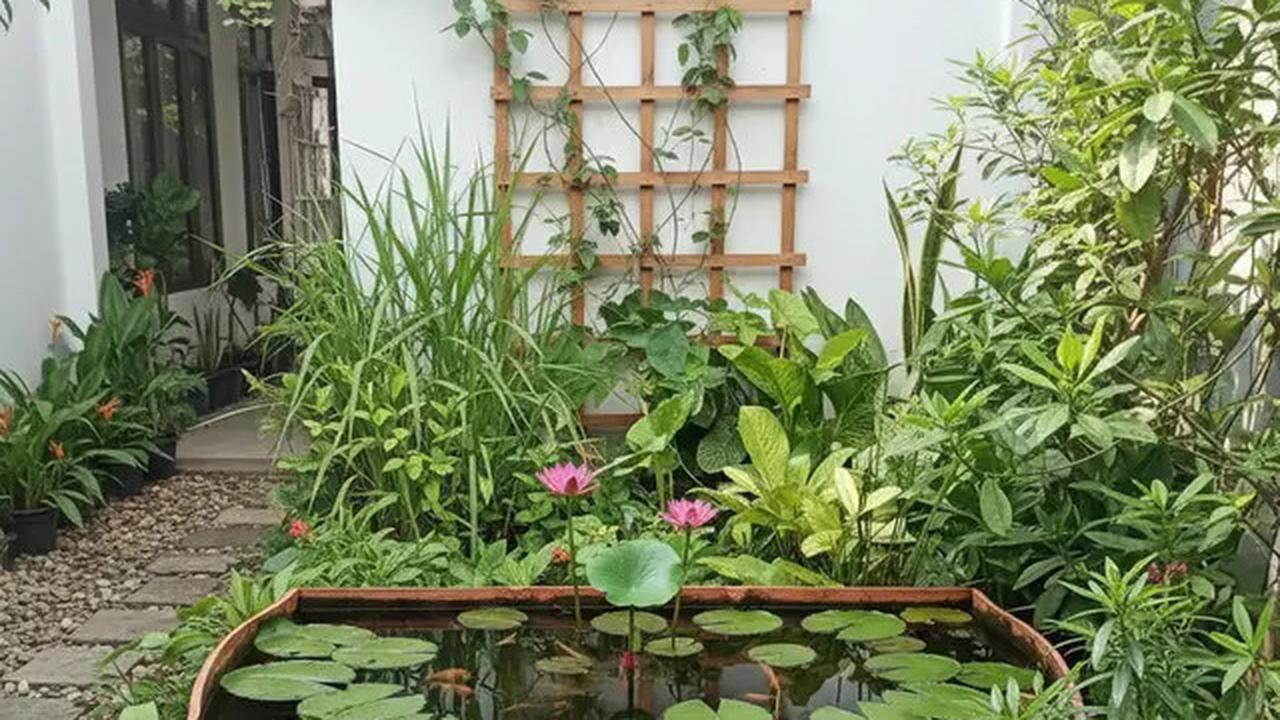 10 Model Kolam Ikan Mini untuk Taman Sempit, Pojokan Rumah Jadi Adem