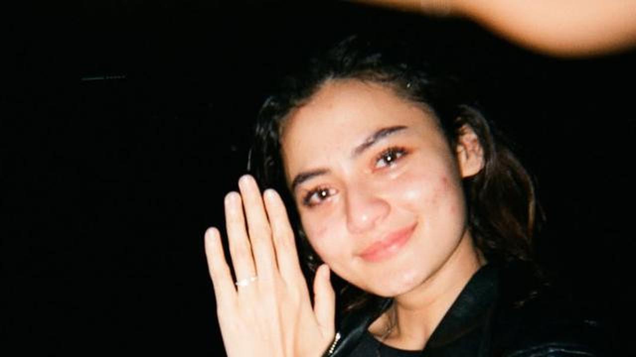 10 Cincin Lamaran Artis di Tahun 2025 yang Memukau, Kilau Romansa
