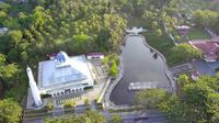 Penampakan Taman Taqwa dan Masjid baitul haq Islamic Center (Foto:Arfandi Ibrahim/Liputan6.com)