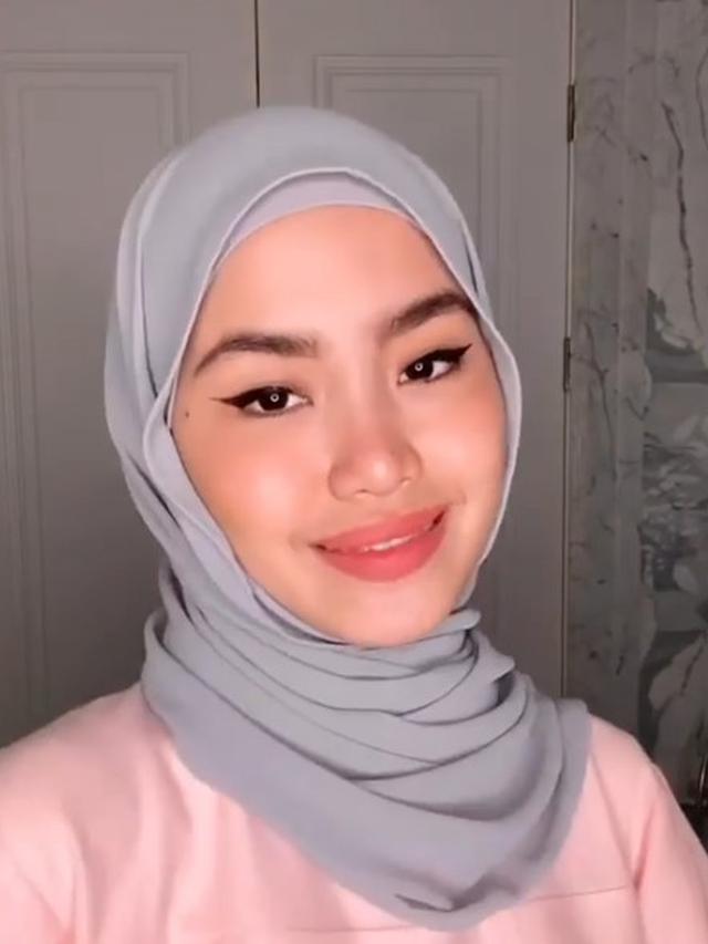 6 Cara  Pakai  Hijab Pashmina  Sifon Simpel dan Elegan Hot 