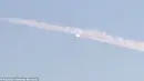 Rudal Militer Rusia yang ditembakkan kearah  Militan ISIS di Suriah. Kabarnya rudal ditembakkan ke kedua Militan ISIS yang berada di sekitar kota Raqa. (Dailymail.co.uk)