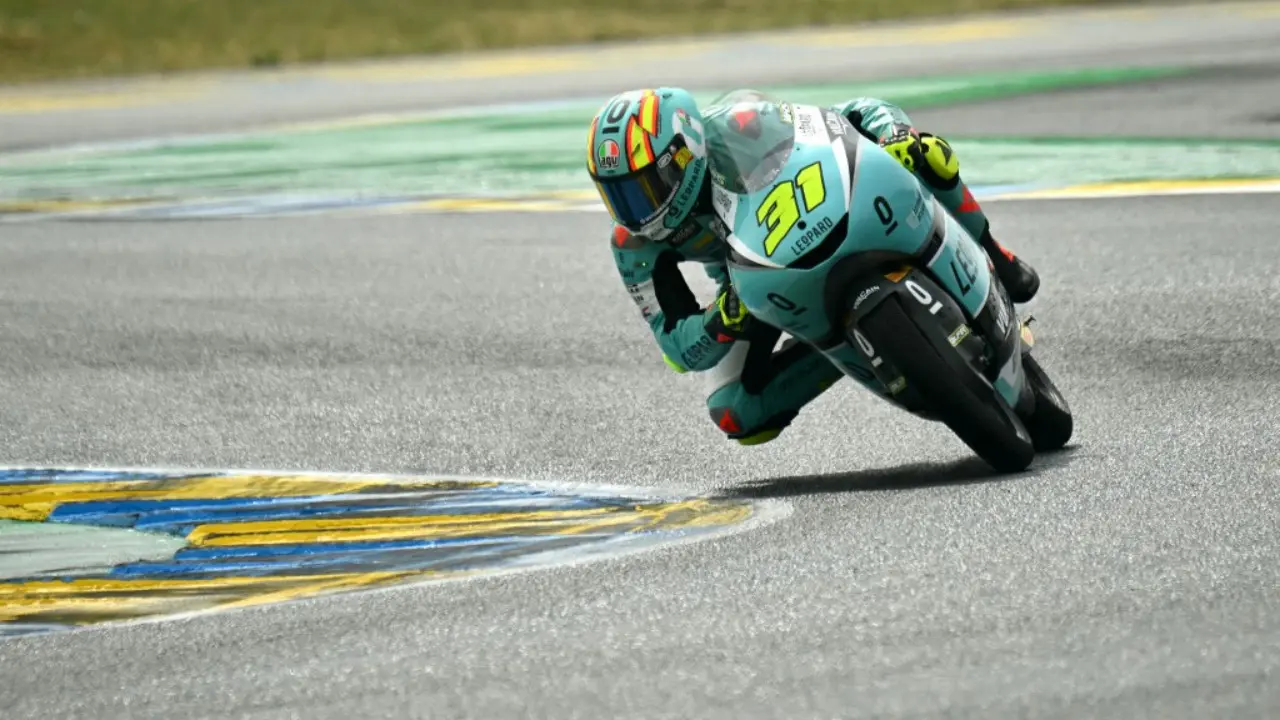 Adrian Fernandez