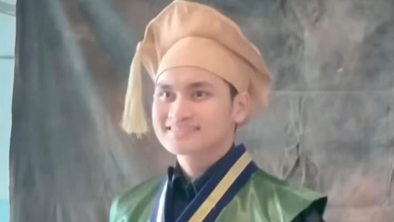 Banyak yang memberikan semangat buat Gavin yang kini mulai kuliah di ITB.