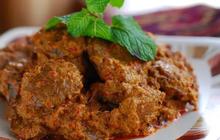 Trik Rendang Padang Empuk dan Lezat, Salah Satunya Pilih Daging yang Tepat