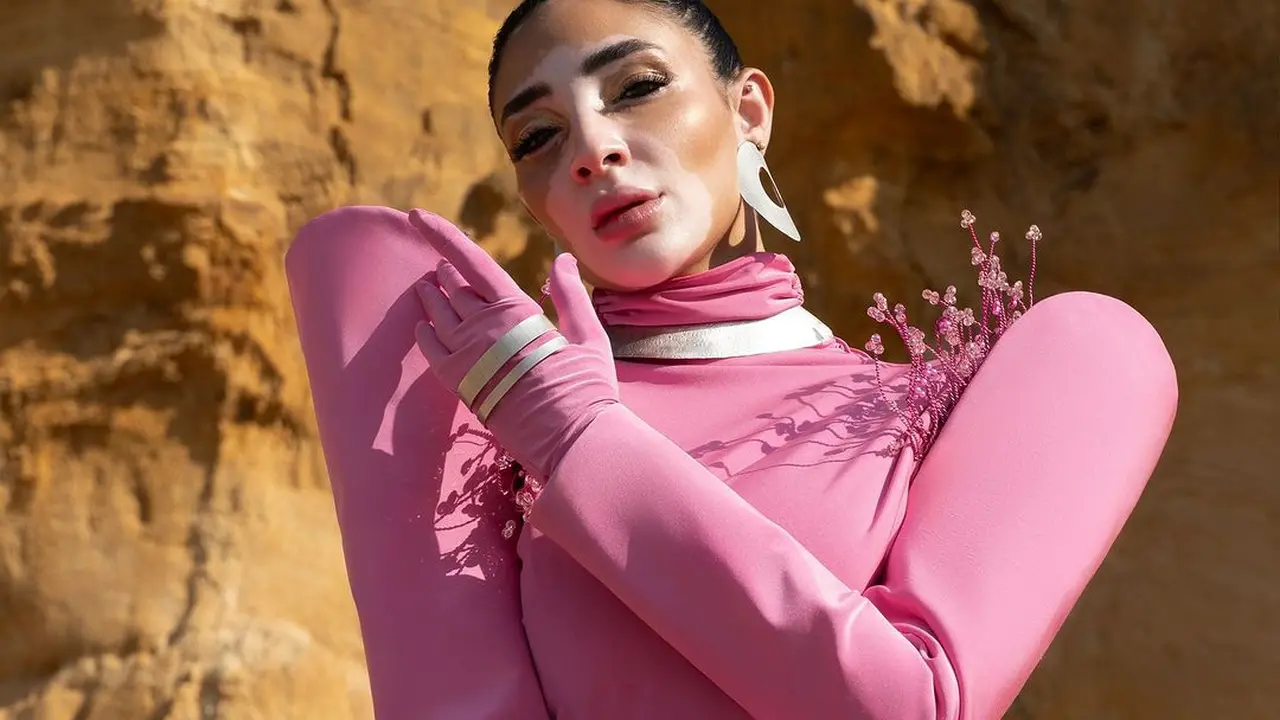 Buktikan Vitiligo Bukan Penghalang, Begini Sosok Logina Salah Miss ...