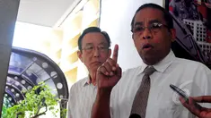 Kuasa hukum perusahaan Kapal MV Haifa, Made Rahman Marasebis saat mendatangi Bareskrim Polri, Jakarta, Kamis (9/4/2015). Made melaporkan Menteri Susi Pudjiastuti dengan tuduhan terkait dugaan pencemaran nama baik MV Haifa. (Liputan6.com/Yoppy Renato)
