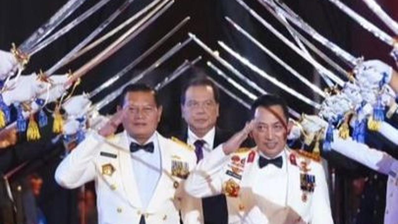 Dari sekian banyak prajurit tersebut, ada dua sosok yang berhasil mencuri perhatian Panglima TNI akan sikapnya. <br>