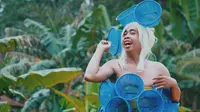 Turban Menyengseng, Busana Lebaran ala Mimi Peri yang Kocak Abis