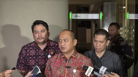 Tim 9 Kejagung Periksa Febrie Adriansyah sebagai Tersangka Sekaligus Saksi TPPU