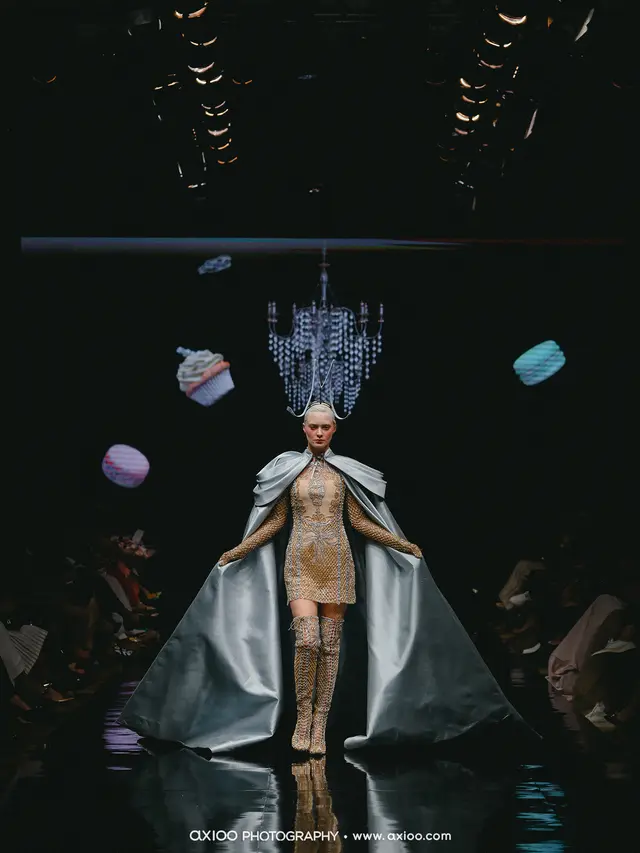 Women, Peragaan Busana dari Perempuan untuk Perempuan dari Monica Ivena dan Mety Choa