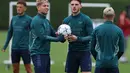 Musim lalu, Arsenal dan PSV berada satu grup di Liga Europa. Musim ini, mereka satu grup di Liga Champions. (Adrian DENNIS / AFP)