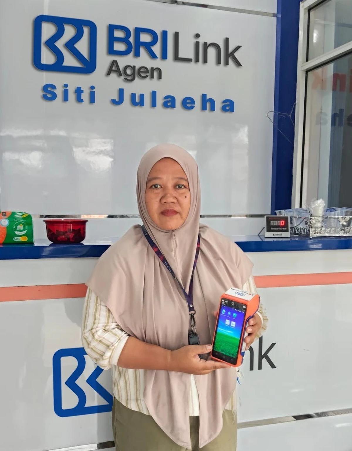 Siti Julaeha nasabah PNM Mekaar yang Sukses Kembangkan Usaha Sambil Urus Rumah Tangga