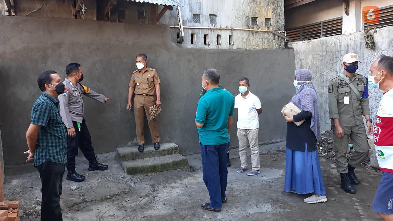 Pintu Belakang Rumah Tahfiz Al-Qur'an Nurul Jihad Ditutup Anggota DPRD Pangkep (Liputan6.com/Fauzan)