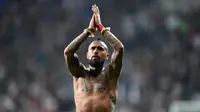 Arturo Vidal resmi gabung dengan Barcelona (Bulent Kilic / AFP)