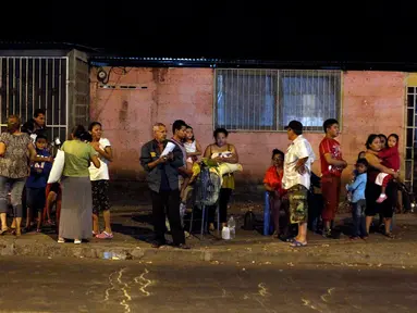 Gempa bumi kembali mengguncang Nicaragua. Gempa ketiga dalam sepekan terakhir ini terjadi pada Minggu malam (13/4/2014) waktu setempat. (REUTERS/Jorge Cabrera) 