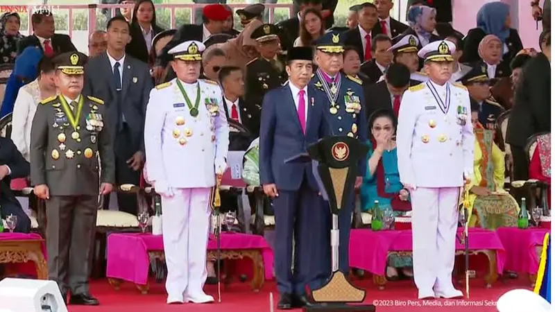 Presiden Jokowi memimpin upacara peringatan HUT ke-78 TNI di Monas, Jakarta, Kamis (10/5/2023).