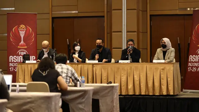 Rapat pleno perdana panitia FIBA Asia Cup Indonesia 2021, ada Ratu Tisha.