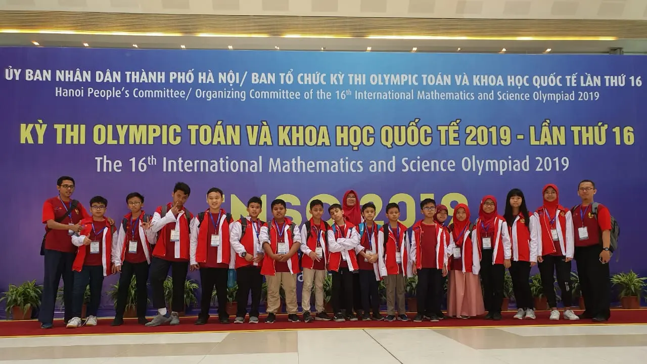 Tim Pelajar Indonesia Peraih Olimpiade MIPA di Vietnam 2019