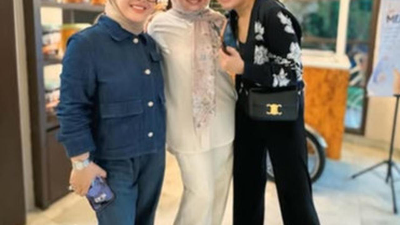 5 Potret Cantik Lala Nurlela Ipar Syahrini yang Buat Nassar Terpana, Ibu Tunggal Dikenal Tajir Melintir