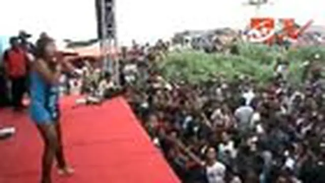 Konser Dangdut di Lumajang Ricuh