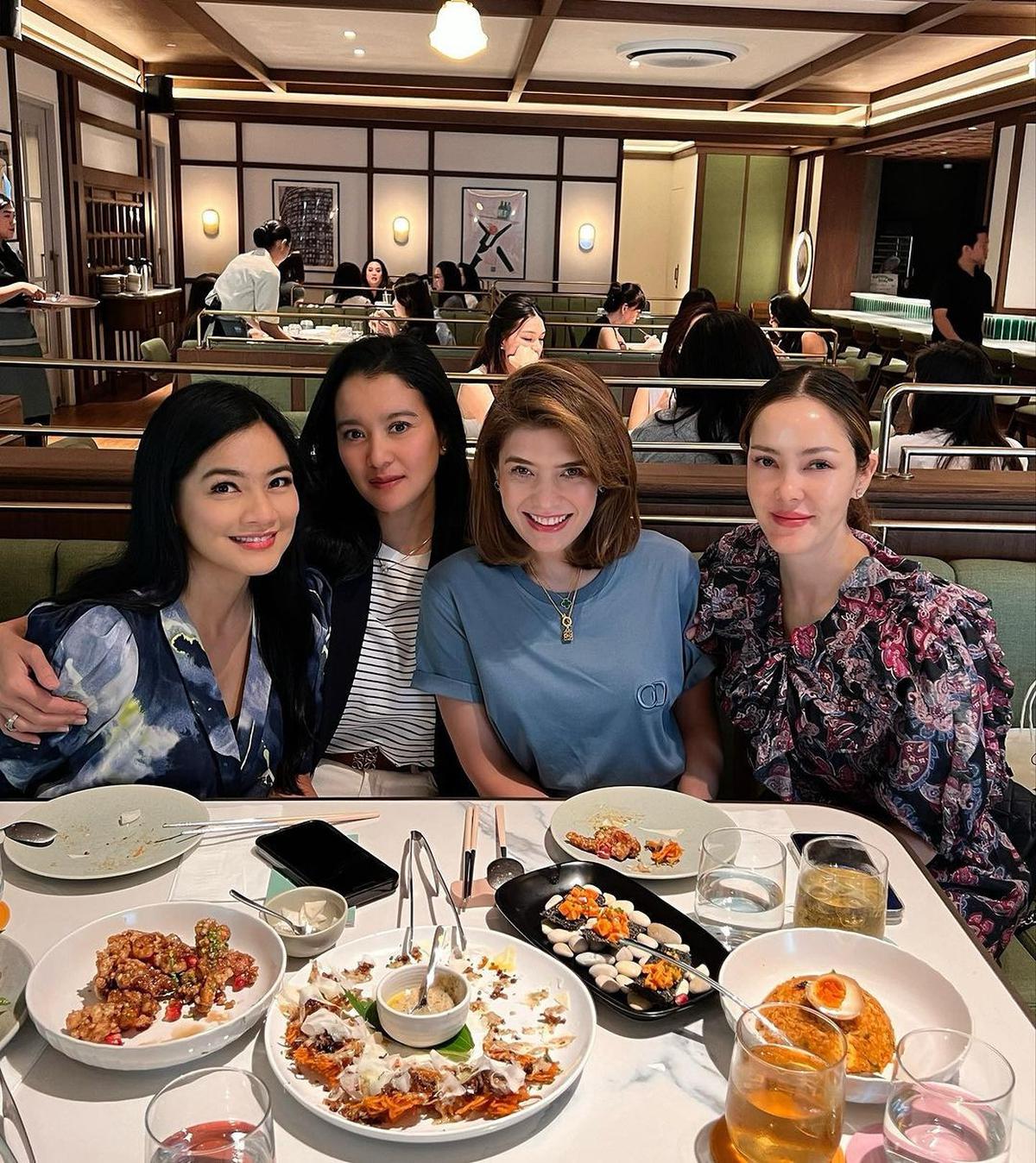 7 Potret Titi Kamal, Marcella Zalianty sampai Cathy Sharon Kumpul Bareng, Usia Sudah 40-an Awet Muda Semua