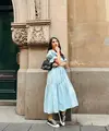 Dress dengan detail ruffle berwarna biru muda.&nbsp;(instagram/achasinaga)