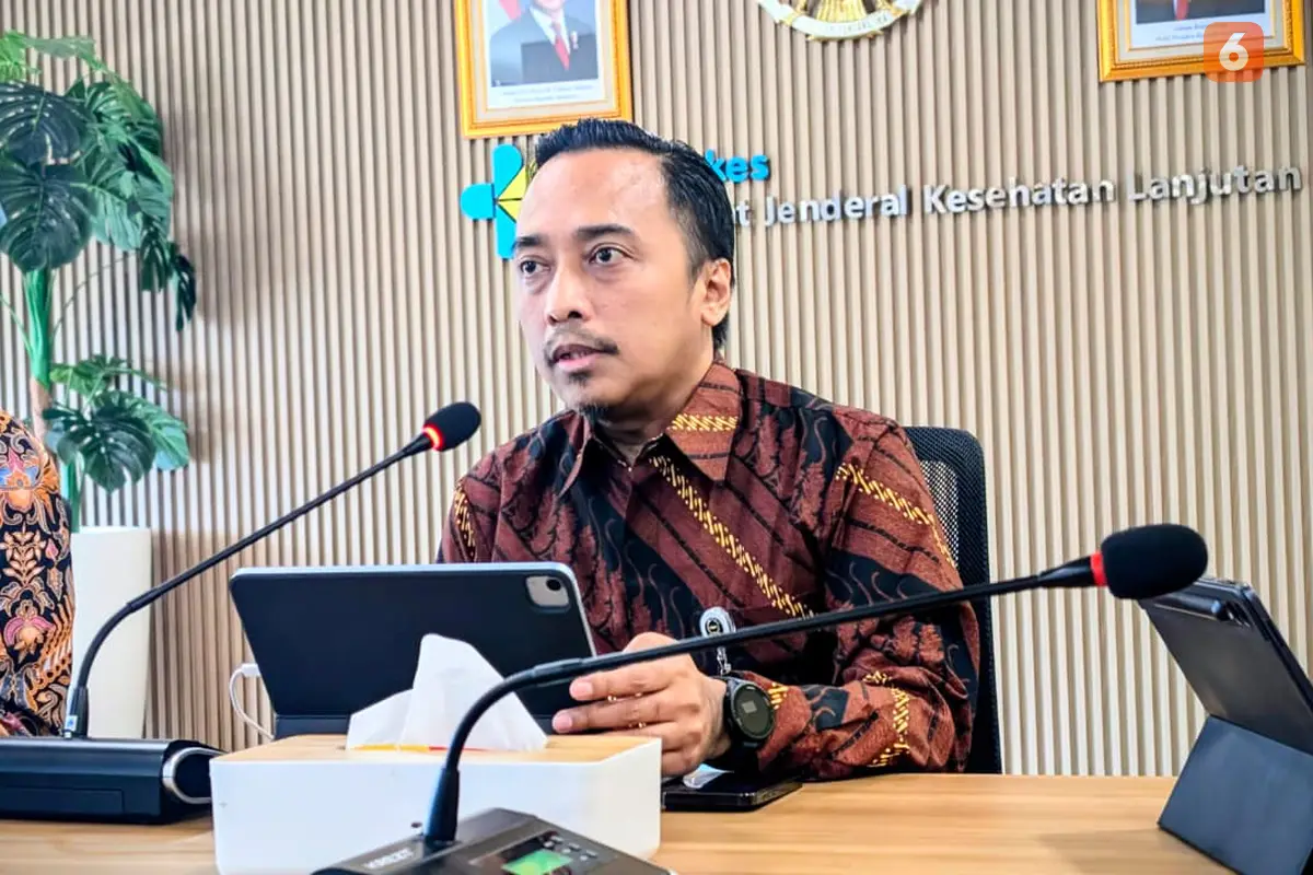 Kepala Biro Komunikasi dan Pelayanan Publik Kementerian Kesehatan, Aji Muhawarman