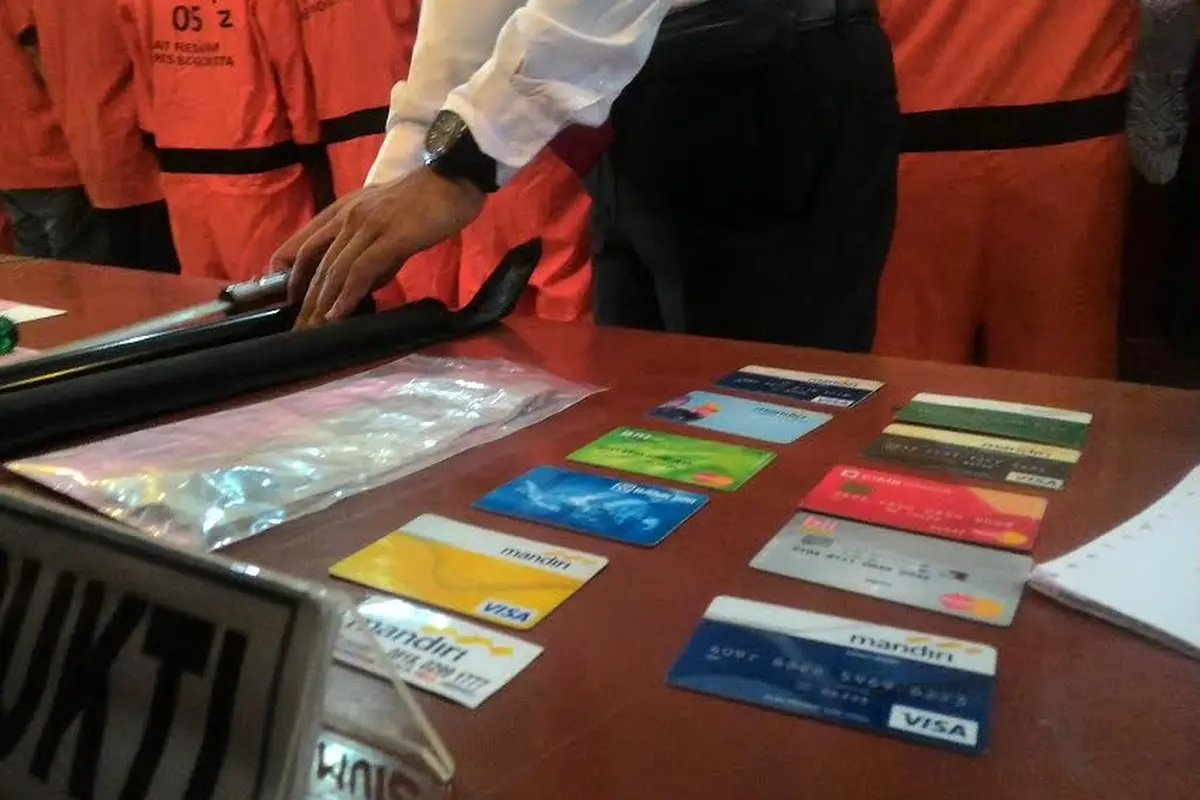 Penipuan ATM 