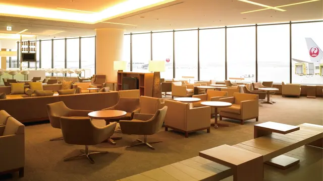 Sakura Lounge