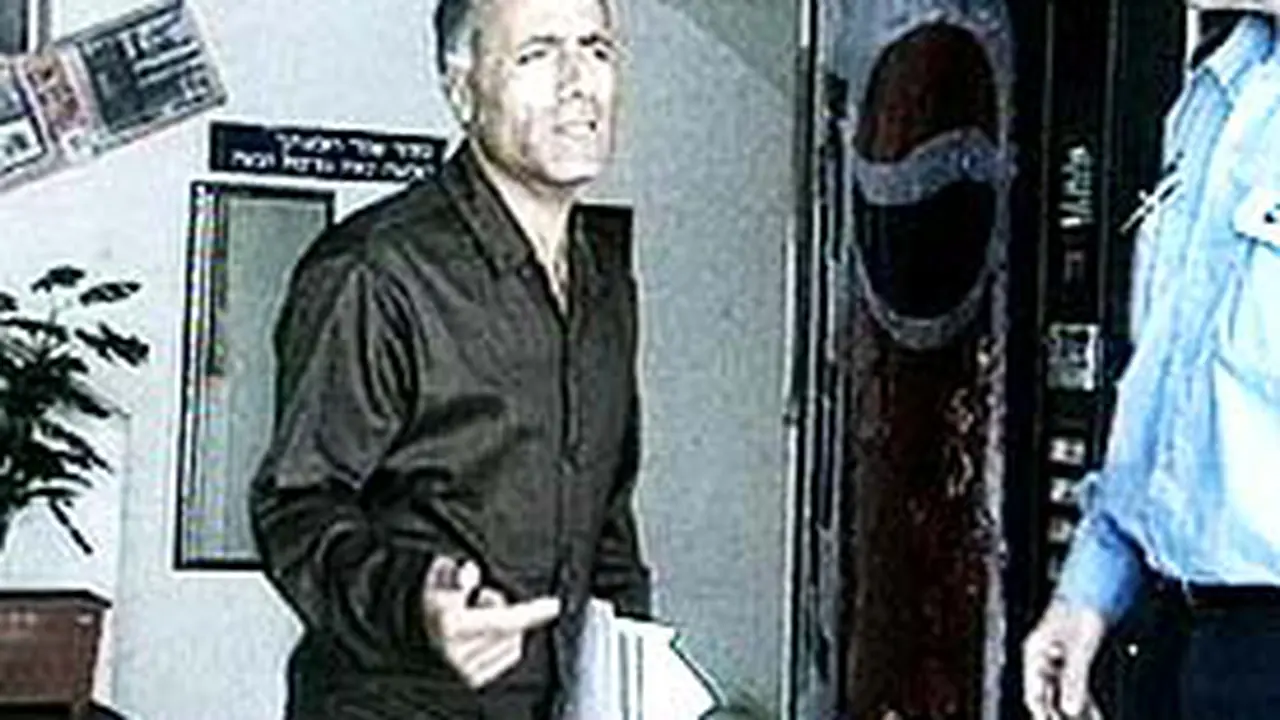 210404aLnBebasNuklir.jpg
