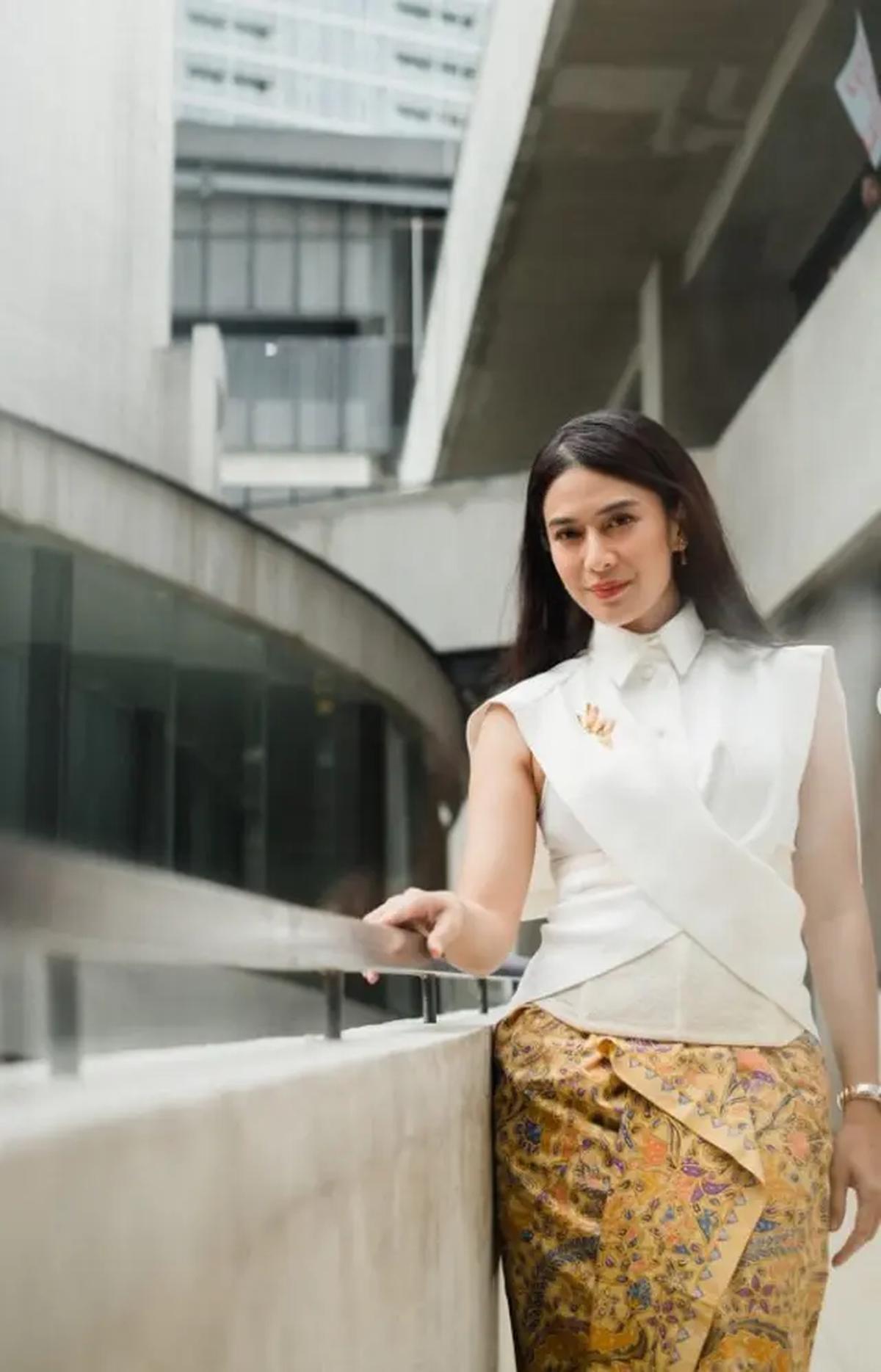 Gaya Dian Sastro dengan Bros/Instagram/@therealdisastr