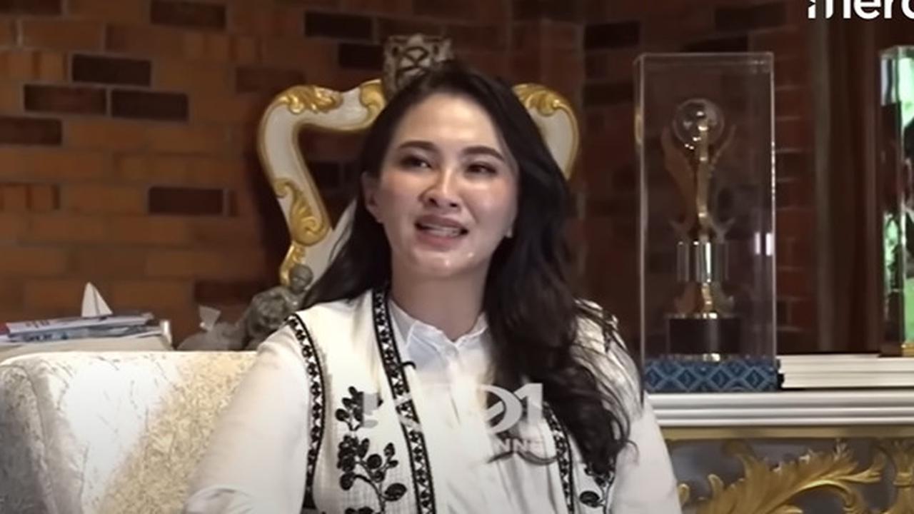VIDEO: Gubernur Sherly Luapkan Suara Hati Rakyat ke Prabowo "Kami Titipkan Bumi Maluku"