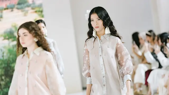 Kolaborasi Desainer Tanah Air x Y.O.U Beauty di Bazaar Fashion Festival 2022