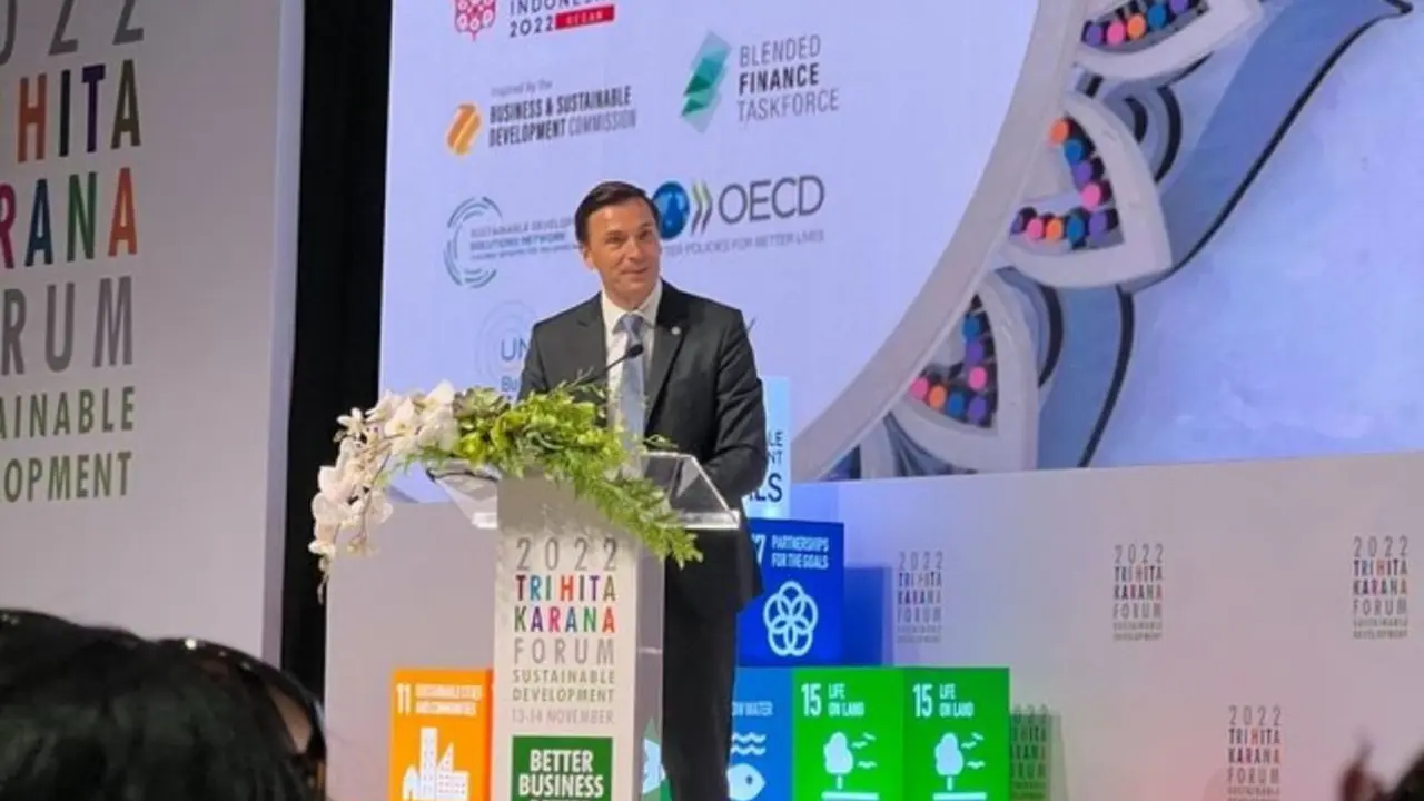 Jacob Duer, President dan CEO the Alliance to End Plastic Waste (Alliance), pada Tri Hita Karana Forum: Sustainable Development dengan tema "Future Knowledge and Blended Finance for Better Business and Better World” di Bali, Indonesia, jelang KTT G20.