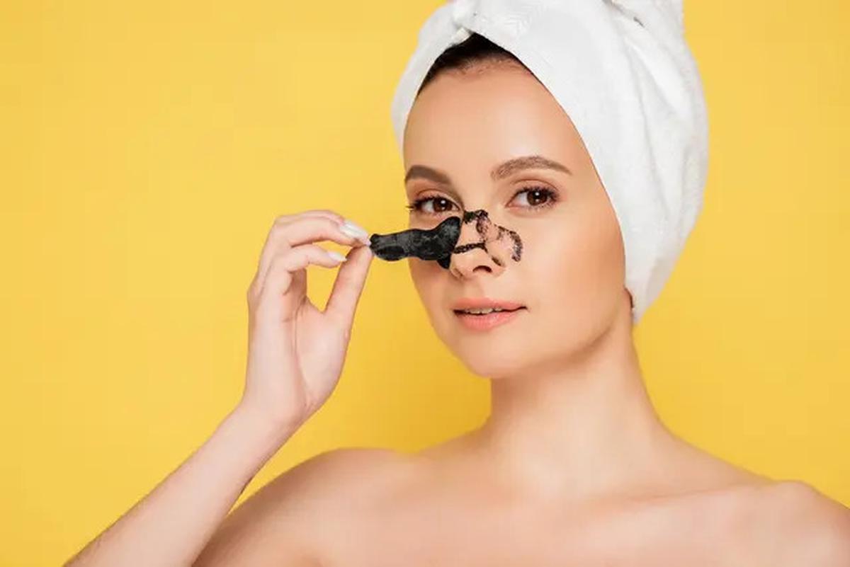 5 Skincare Terbaik yang Bikin Pori-Pori di Hidung Hilang Tanpa Bekas