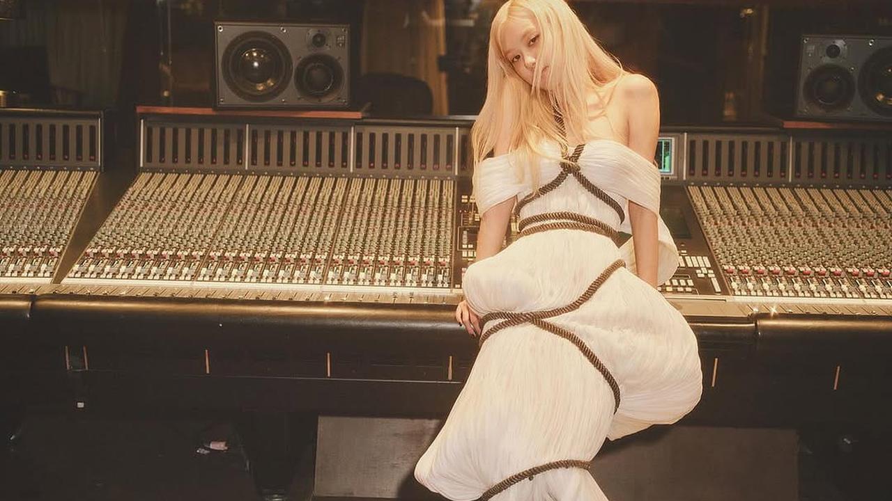 Rose BLACKPINK Mengundurkan Diri dari Organisasi Hak Cipta Korea Selatan KMCA