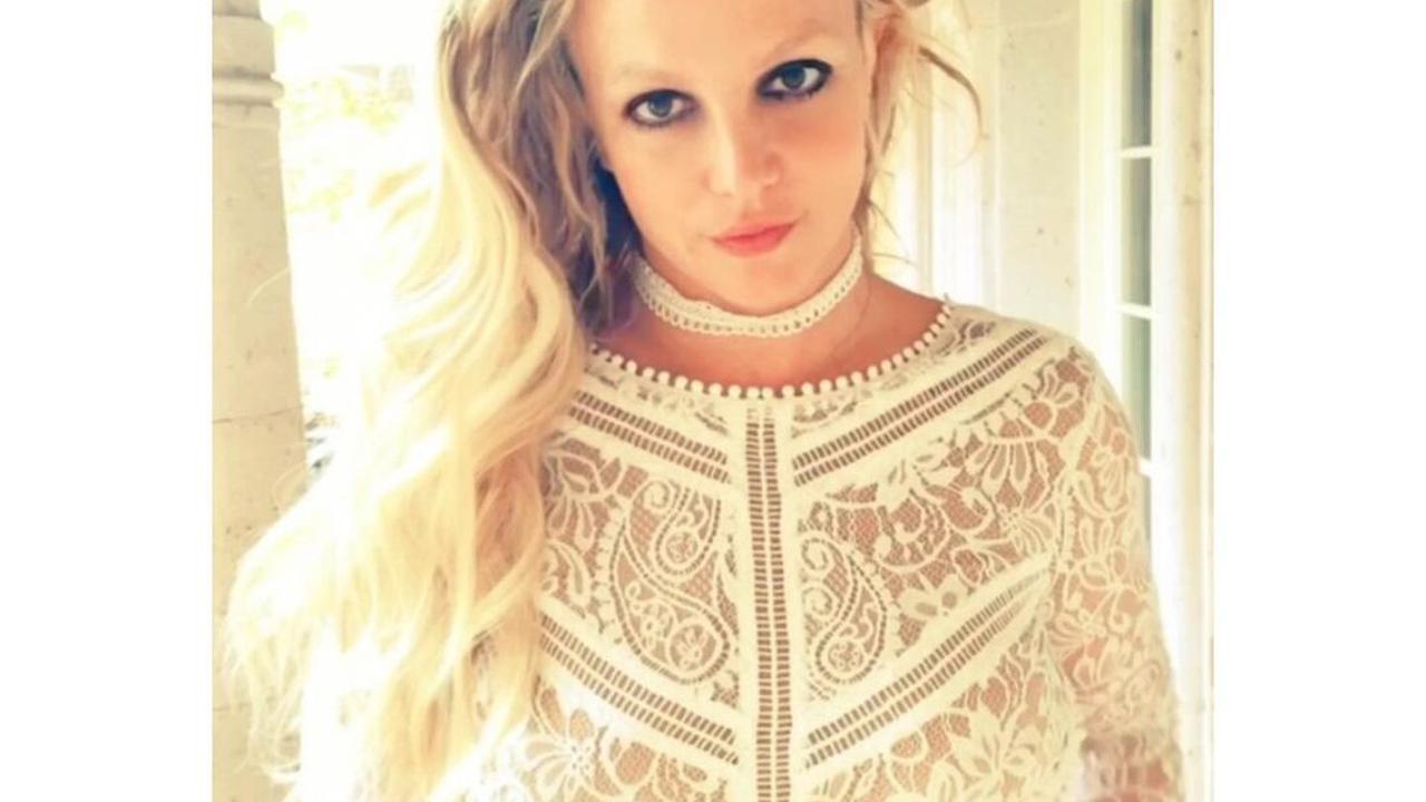 Sebelum NIkahi Diri Sendiri, ini Perjalanan Asmara Britney Spears yang Cukup Rumit