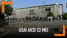 Situasi terkini di Jalan Medan Merdeka Barat dan MH Thamrin masih ditutup. Sementara itu, aktivitas perdagangan di Pasar Tanah Abang kembali normal.
