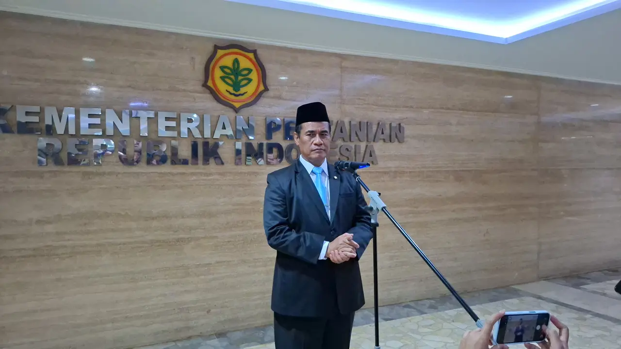 Menteri Pertanian Andi Amran Sulaiman di Kantor Kementerian Pertanian, Jakarta, Selasa (18/8/2026). (Liputan6.com/Arief)