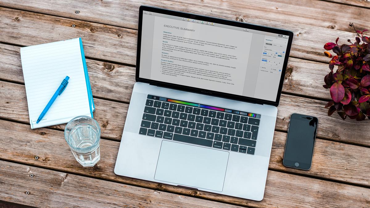 7 Rekomendasi Laptop Spek Tinggi Harga Terbaru April 2025