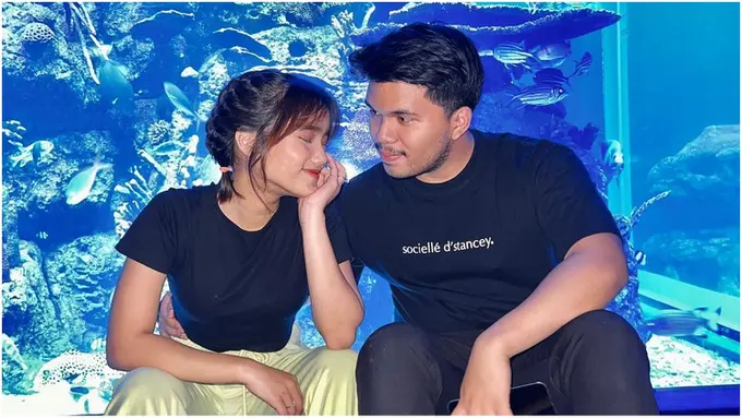 Thariq & Fuji Shopee fimela hl 3