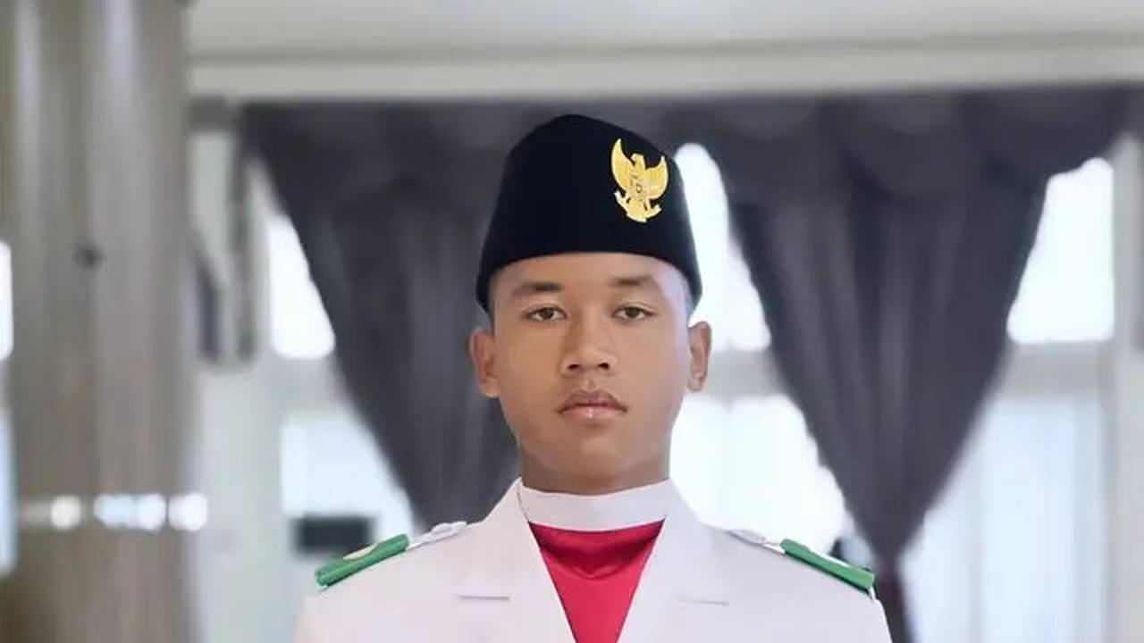 Potret Keponakan Fitri Carlina Jadi Anggota Paskibraka Kutai Timur, Tampil Gagah dengan Seragam Serba Putih