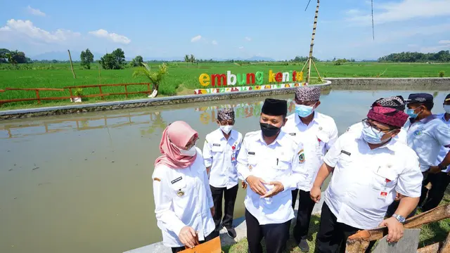 Embung Kenita Salah Satu Ruang Publik di Desa Stail, Kecamatan Sempu, Banyuwangi, Yang dijadikan Tempat Pelayanan Adminduk. (Istimewa)