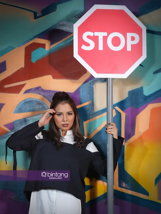 [Bintang] Eksklusif Tya Ariestya