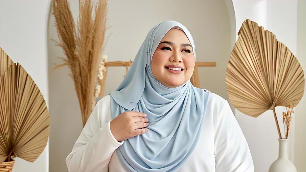 10 Inspirasi Busana Islami Kasual untuk Wanita Gemuk, Tampak Lincah dan Gesit