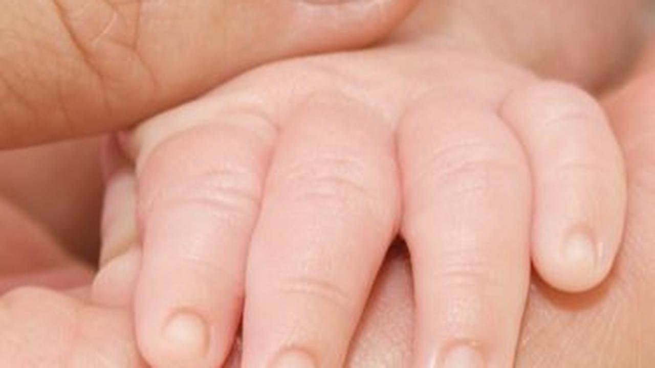 "Tetapi kehilangan seorang bayi atau memiliki bayi yang terluka dalam keadaan khusus ini adalah sesuatu yang tidak dapat dibayangkan," ujar mereka.