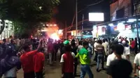 Kerusuhan pecah di kawasan Kali Pakin, Penjaringan, Jakarta Utara. (Liputan6.com/Moch Harun Syah)