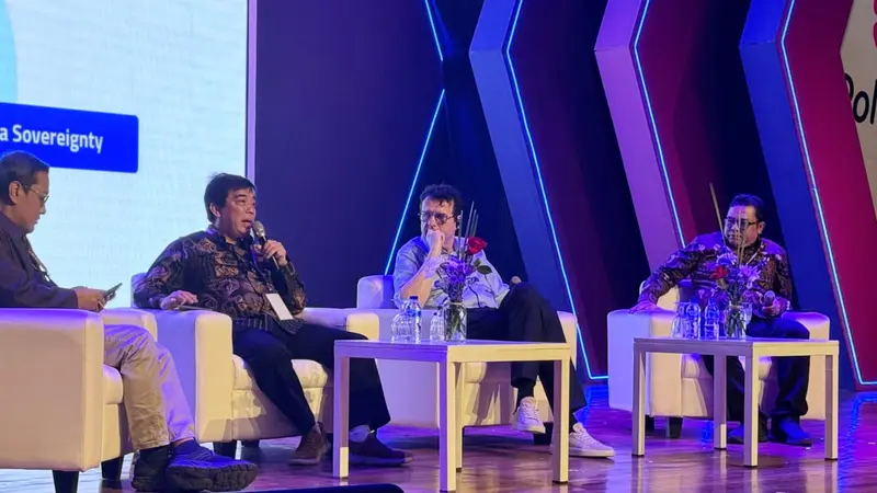 Ketua PANDI John Sihar Simanjuntak dalam diskusi panel “Bali Blockchain Summit 2024” di Gedung Dharma Negara Alaya, Denpasar, Bali pada Selasa (20/08/2024). Credit: PANDI